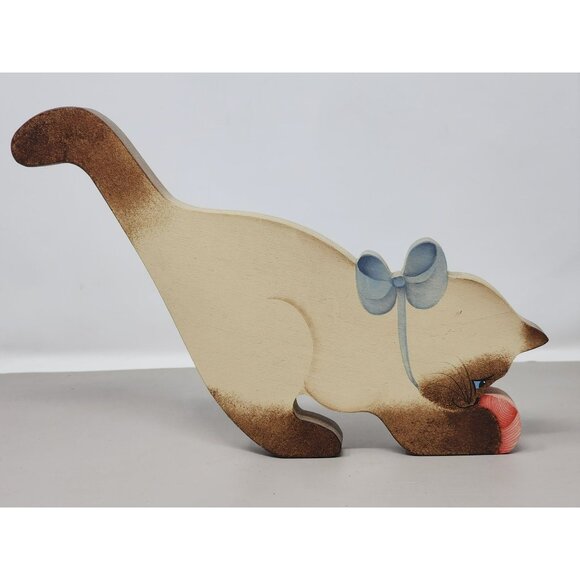 Vintage Signed M Moore 1991 Hand Painted Wooden Cat Figurine Folk Art‎ - Picture 1 of 10